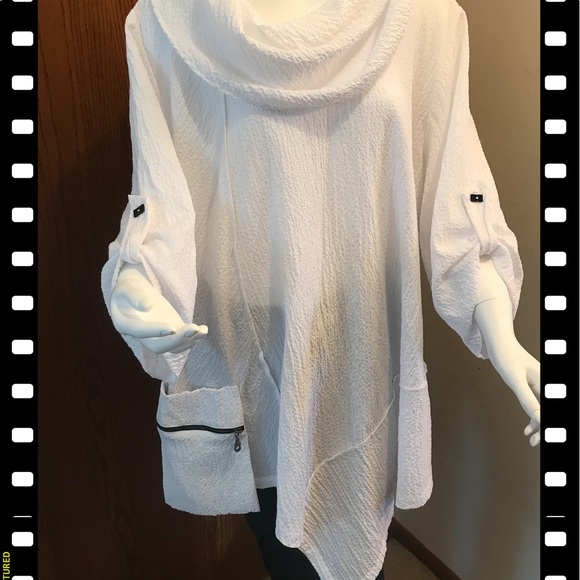 moonlight Y & S Fashion Tops - EUC White Moonlight tunic XXL